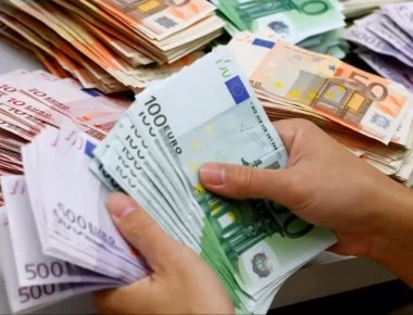 Ξεκινάει ο «πονοκέφαλος« για τους φορολογούμενους- Πότε ανοίγει το TAXIS για τις φορολογικές δηλώσεις